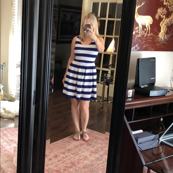 Soprano Dresses & Skirts - 🎈3/$15 SOPRANO pleated striped knit dress